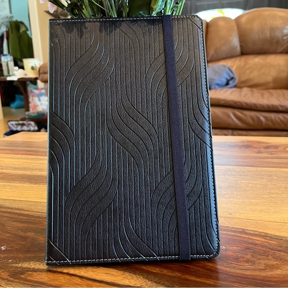 New! Samsung Galaxy Tablet Embossed Design Case - Picture 15 of 16